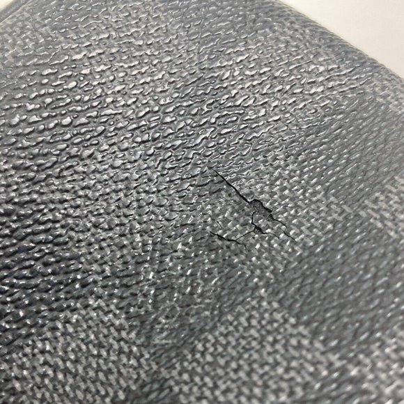 LOUIS VUITTON Damier Graphite C Cracking pouch Makeup pouch Cosmetics Pouch - Picture 7 of 16